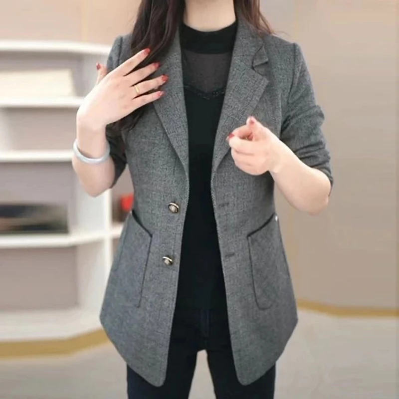 帛莱洋气高贵上档次外套女2025秋冬新款显瘦时尚女装灰色小西装