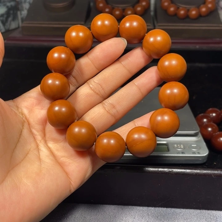 橄榄核吊坠1.9+铁核精品小孔
