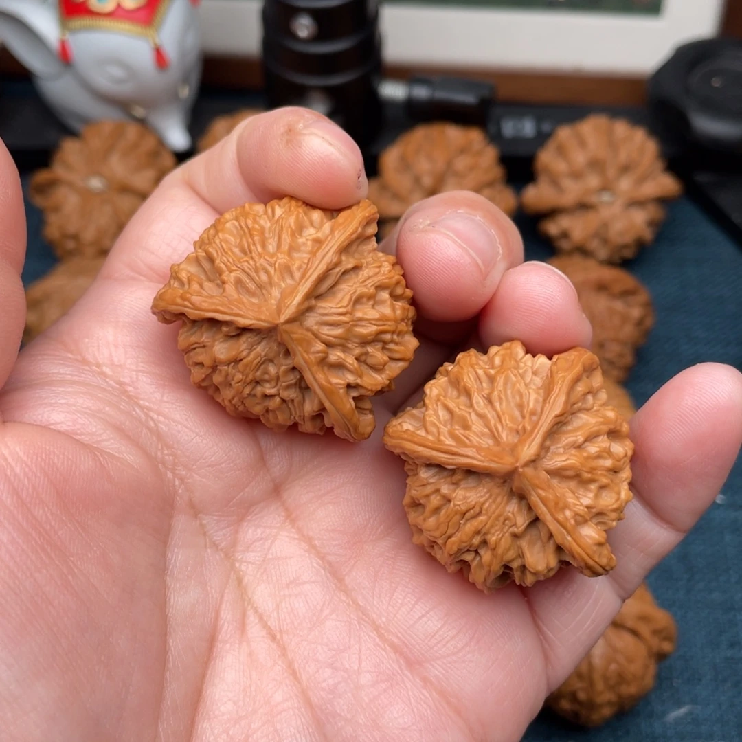 把件文玩核桃全品盘山三棱37