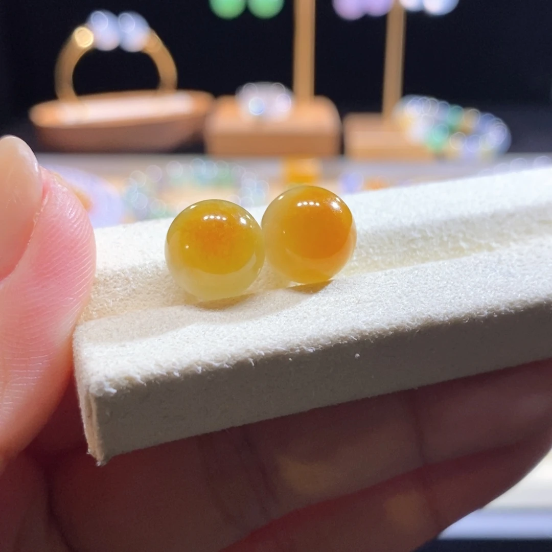 翡翠未镶嵌吊坠(不含链)翡翠冰黄珠一组