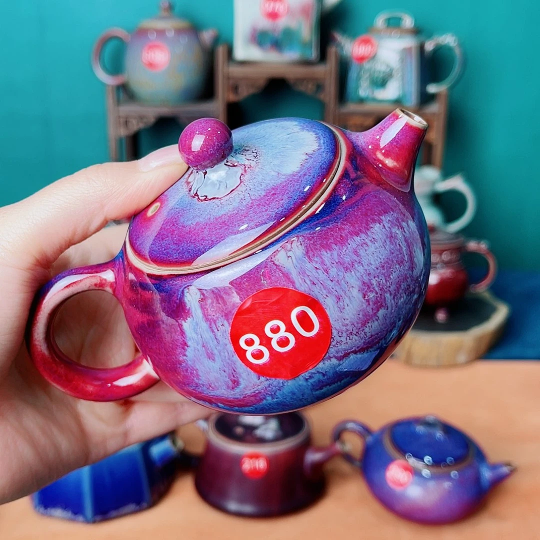 家***女钧瓷艺术作品壶茶