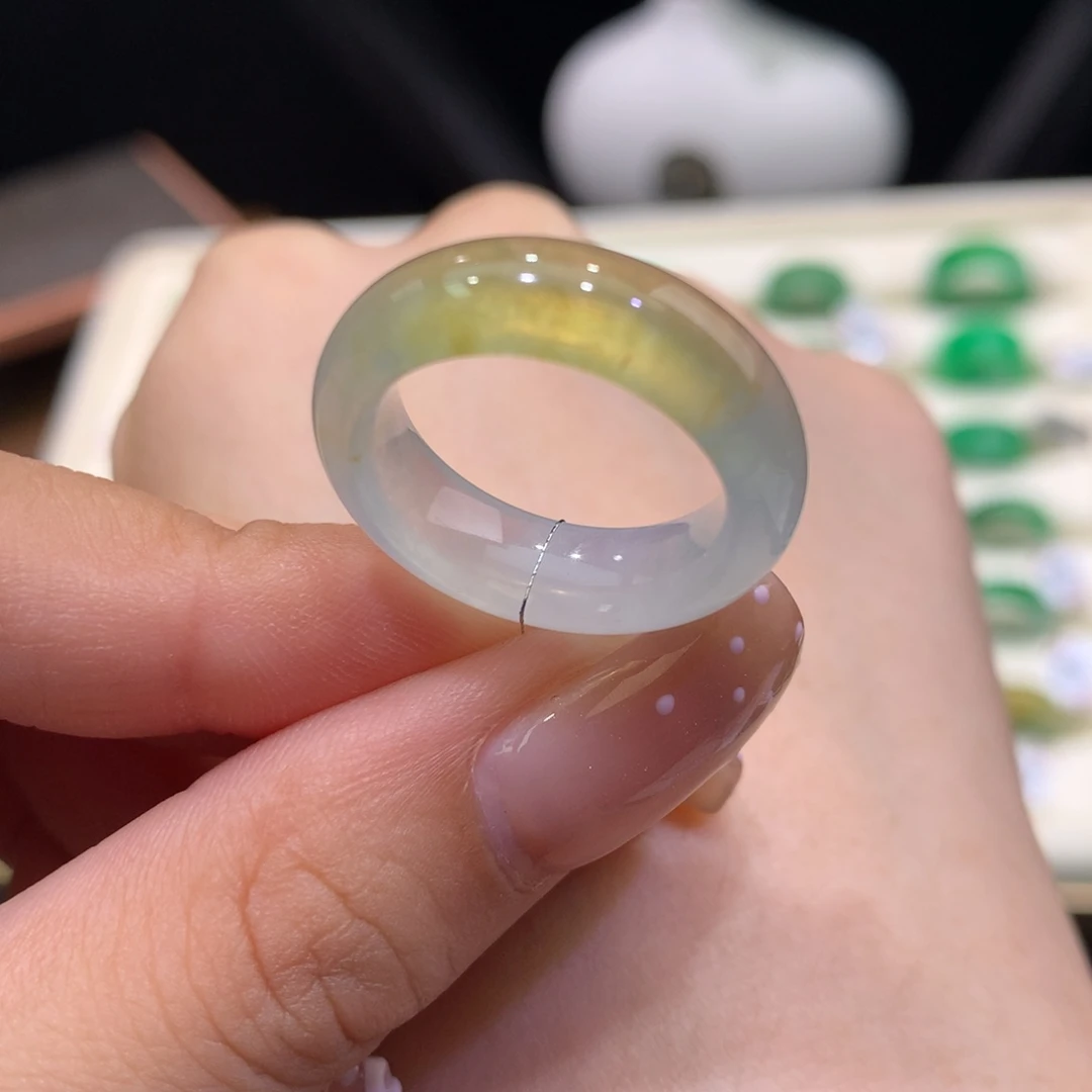 翡翠未镶嵌戒指翡翠