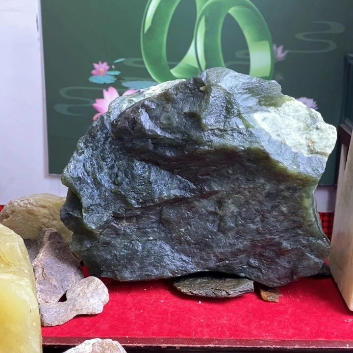 蛇纹石玉未镶嵌珠宝岫玉原石