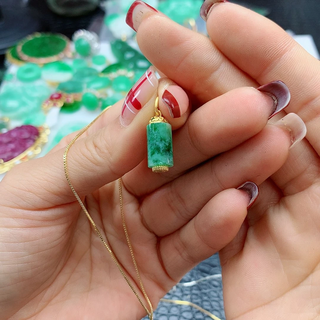 【闪购商品】翡翠耳饰未镶嵌，