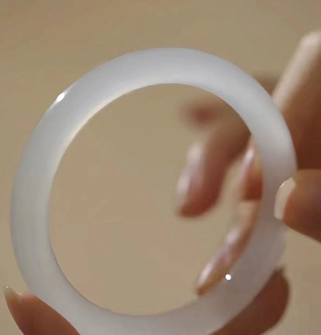 高冰马料白月光玉髓手镯