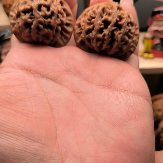 欢****文玩核桃宫灯福利