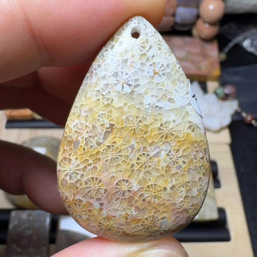 硅化玉未镶嵌纯天然色有机玉石保真色