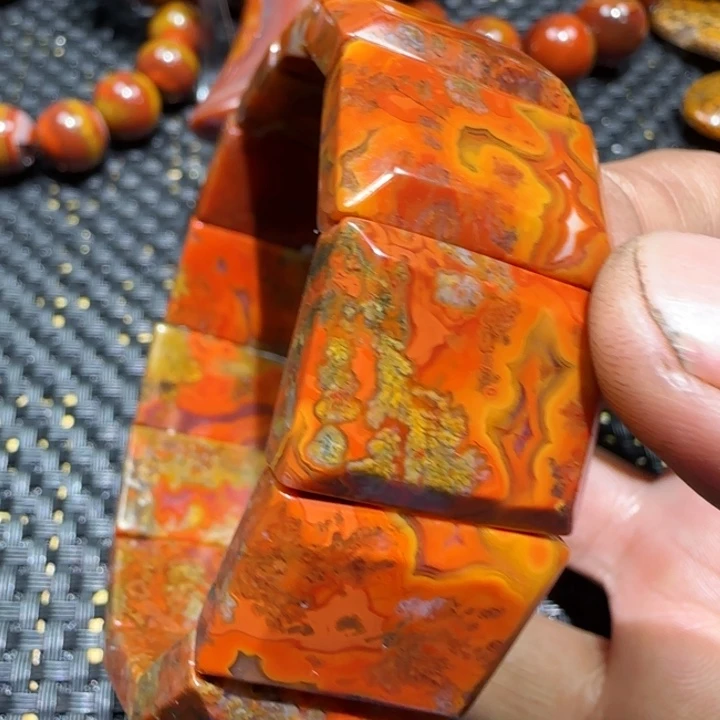 雨***愁玛瑙/玉髓未镶嵌吊坠