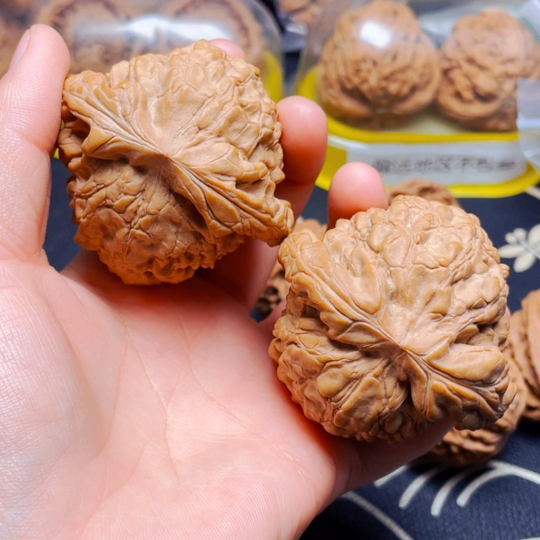 吊坠文玩核桃龙鼎一对