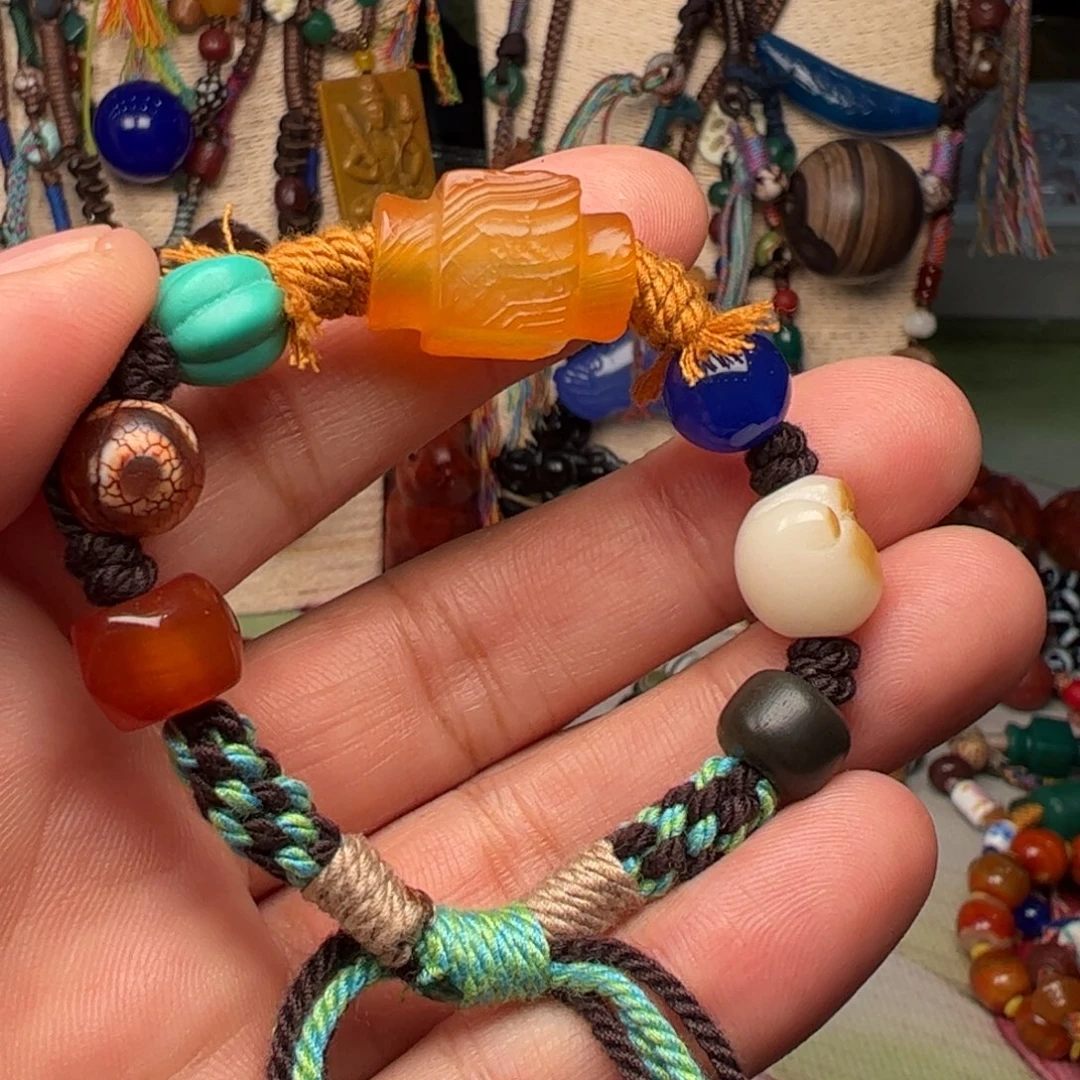 玛瑙/玉髓颈饰未镶嵌