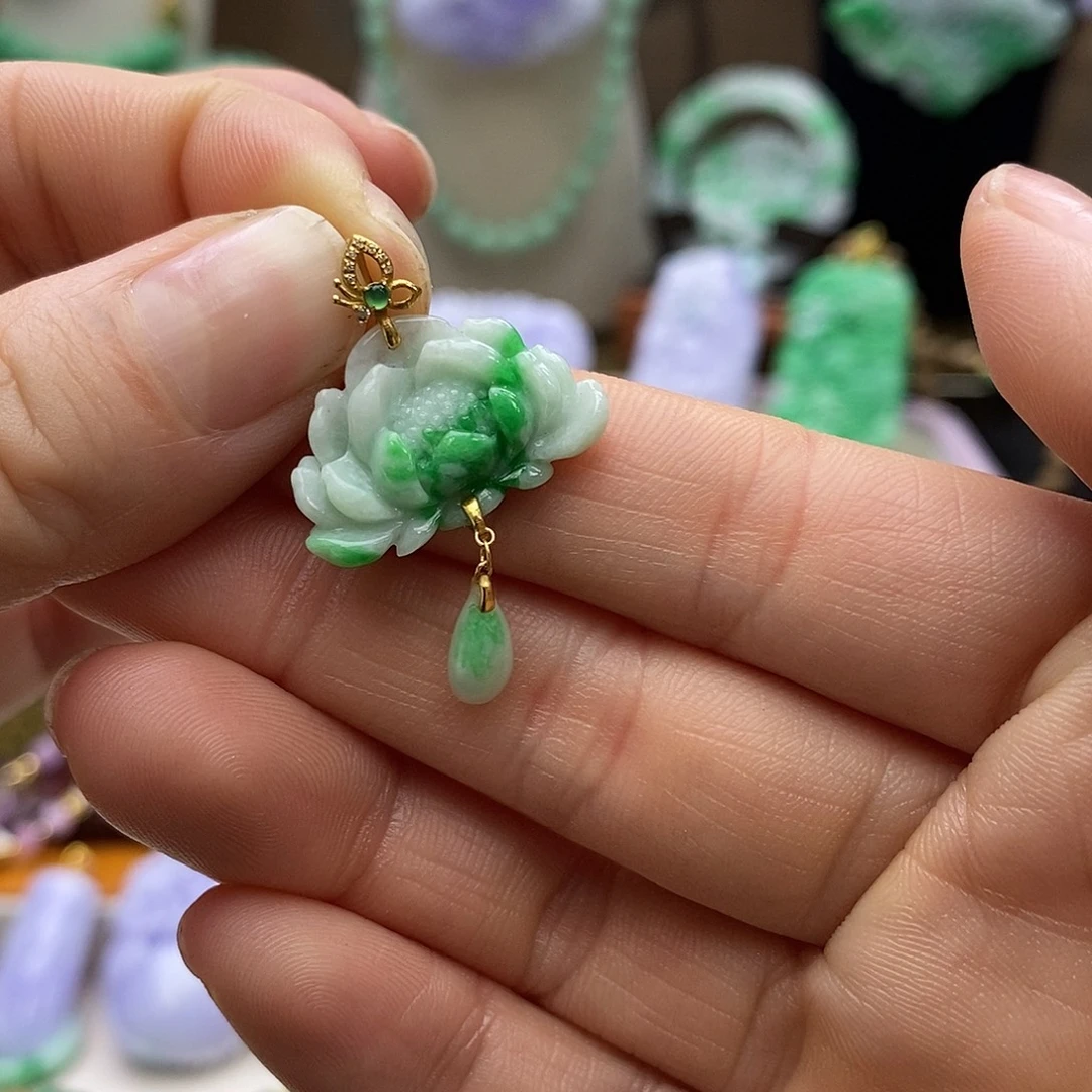 翡翠未镶嵌颈饰天然