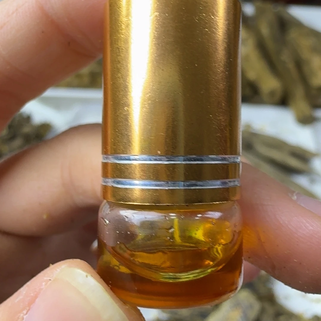 沉香碎屑沉香沉香碎屑沉香精油1克装