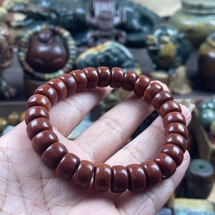 手串未镶嵌岫岩河磨玉（透闪石质玉）?****