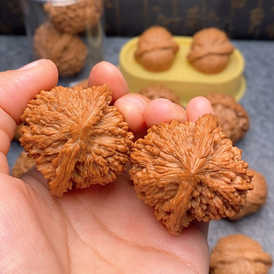 文玩核桃把件满天星42全品