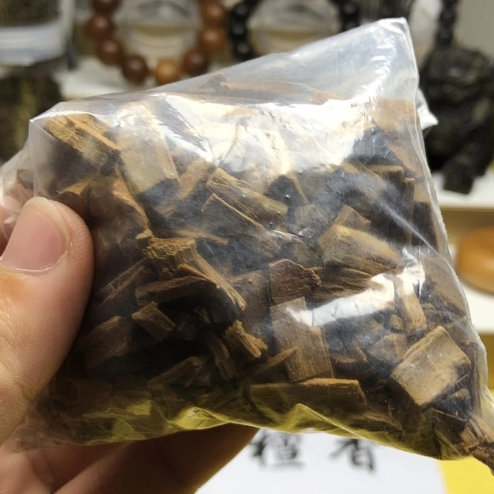 檀香木手串/手链老山檀香黑肉碎粒50克