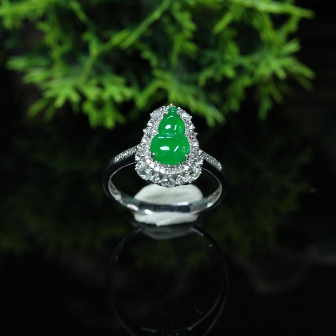 天然缅甸翡翠A货18K金镶福气满满葫芦戒指/01026051/拍卖