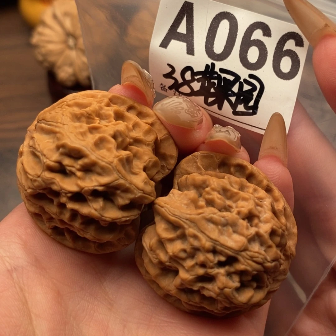 38全品苹果园狮子头文玩