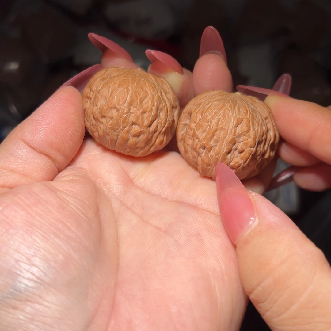 欣***子文玩核桃把件铁锤 35