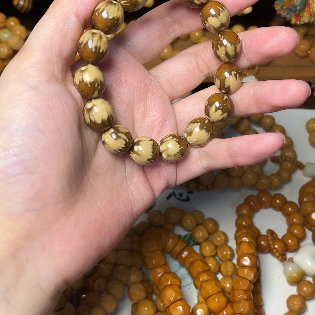 木质非金属天然紫金鼠