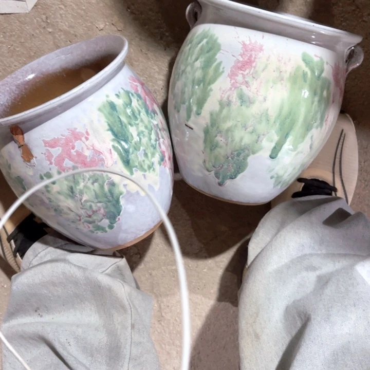 花盆紫砂口径18高度20两只瑕疵