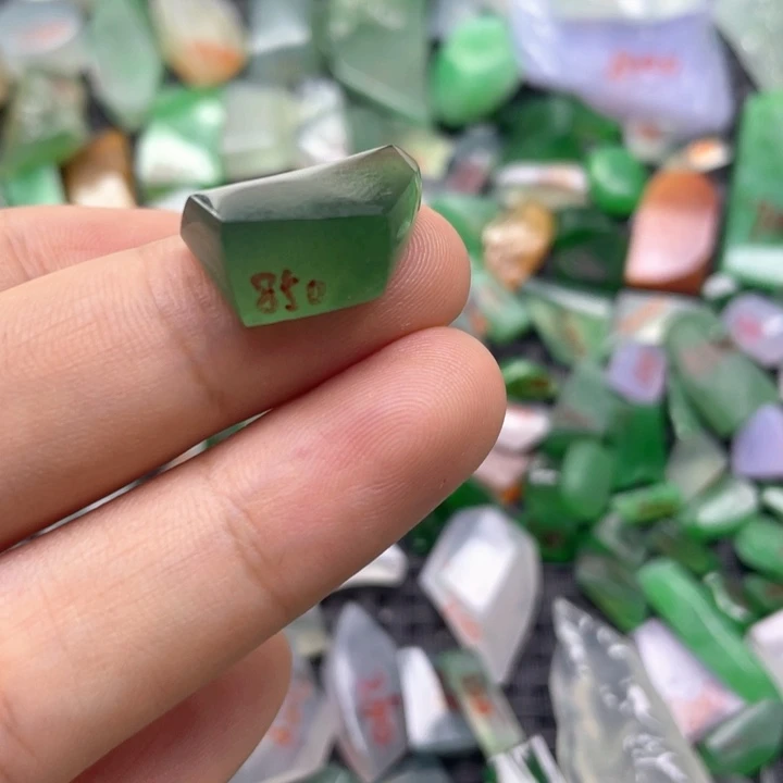 定制翡翠未镶嵌天然翡翠
