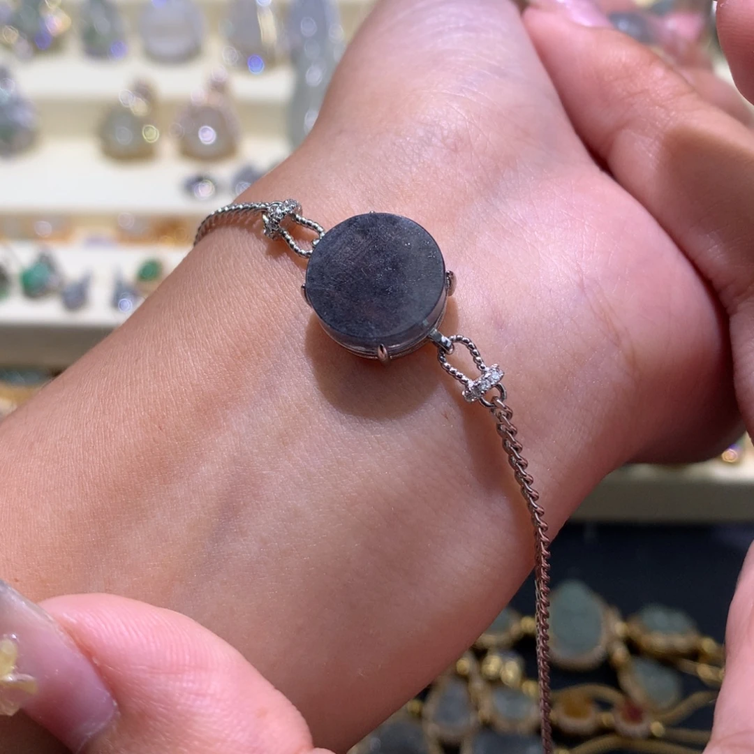 颈饰银S925镶嵌翡翠手链