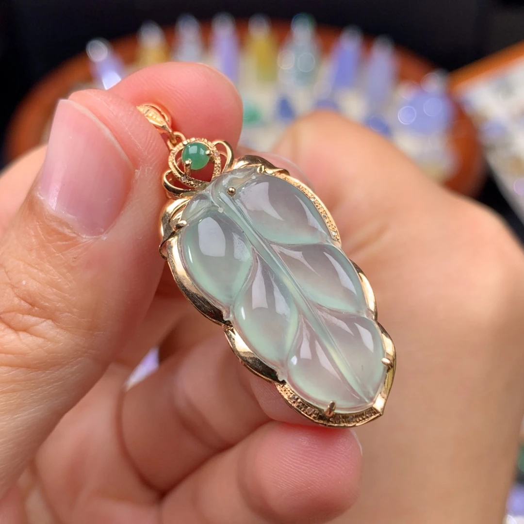 翡翠18K金镶嵌吊坠(不含链)