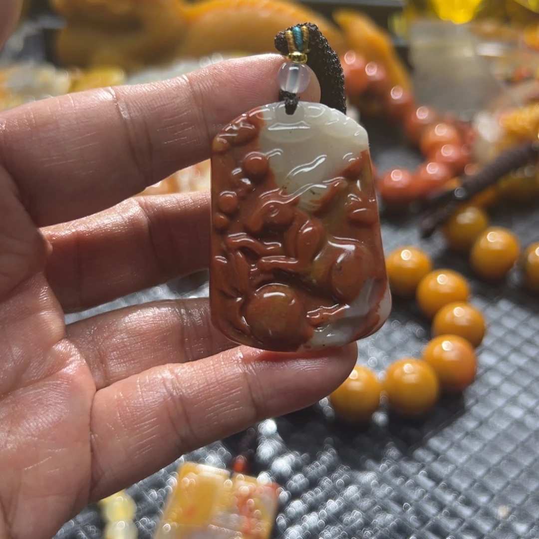 石英质玉未镶嵌颈饰