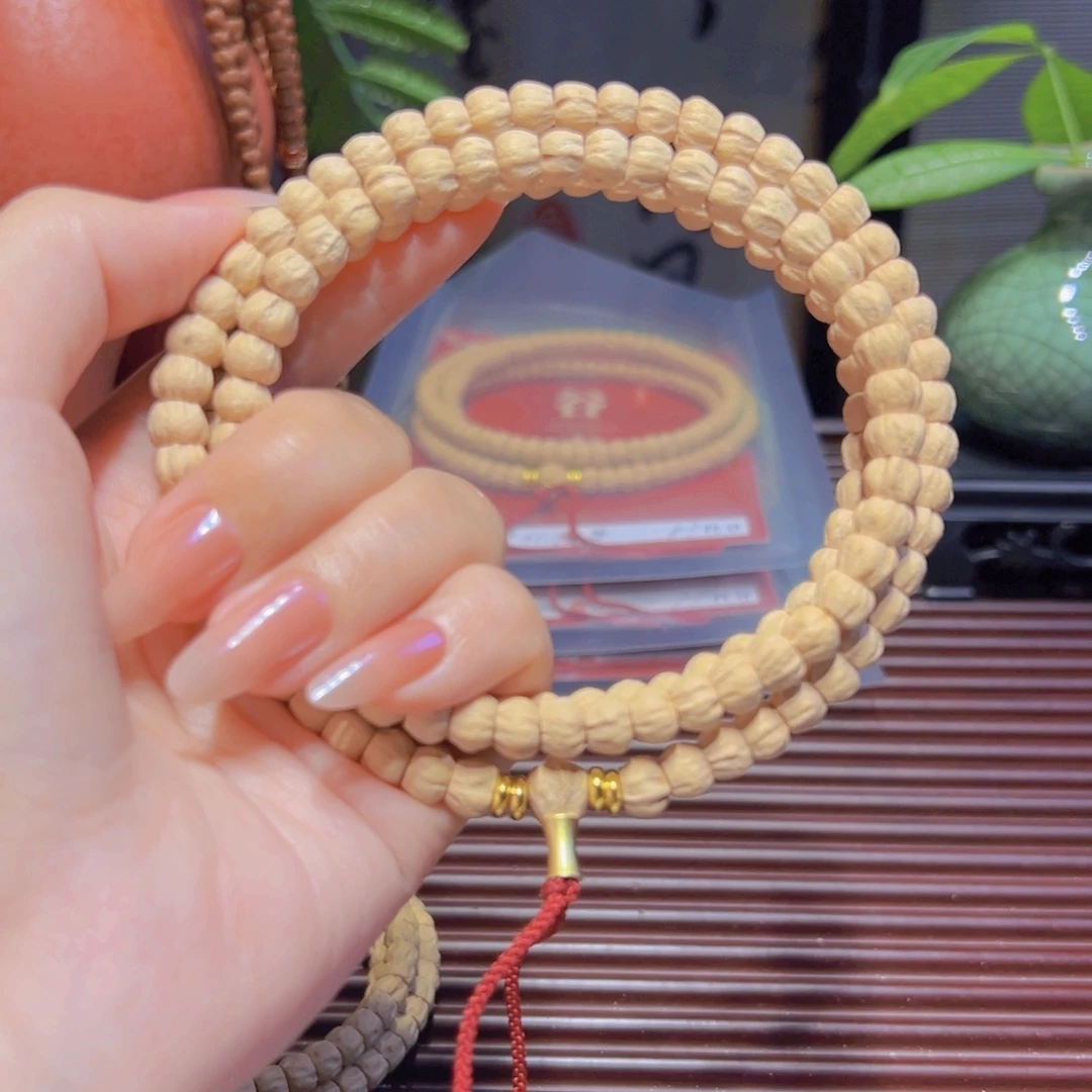 奔***$柏香籽/百香籽吊坠