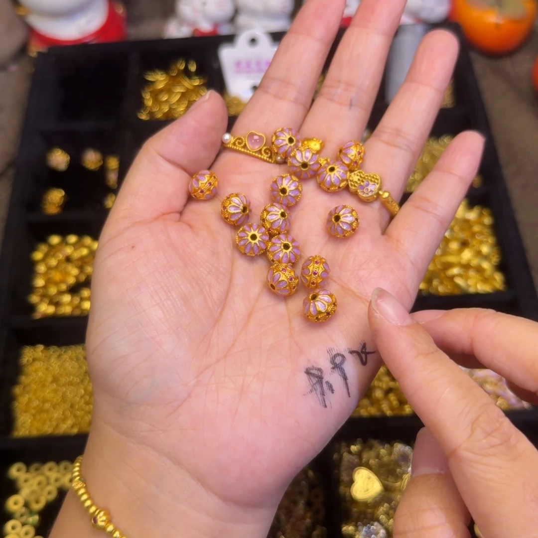 合金精工飞碟猪猪1个