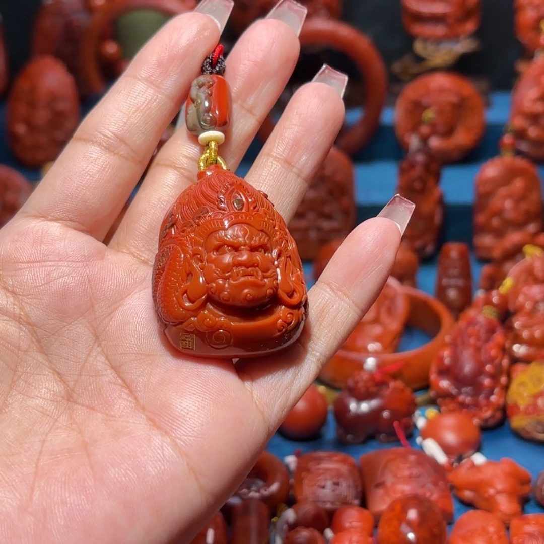 未镶嵌雕刻南红玛瑙旅***?