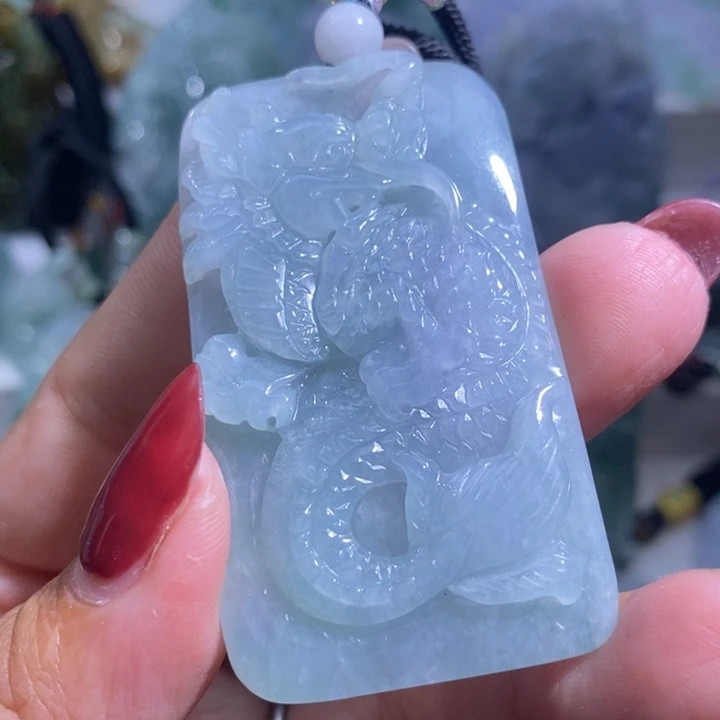 【闪购商品】翡翠未镶嵌颈饰龙鱼