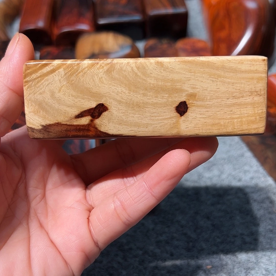 c***u交趾黄檀（大红酸枝）