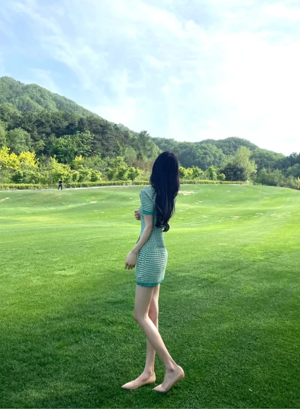 复古牛油果绿格子连衣裙短袖针织显瘦气质夏季修身包臀时尚小个子