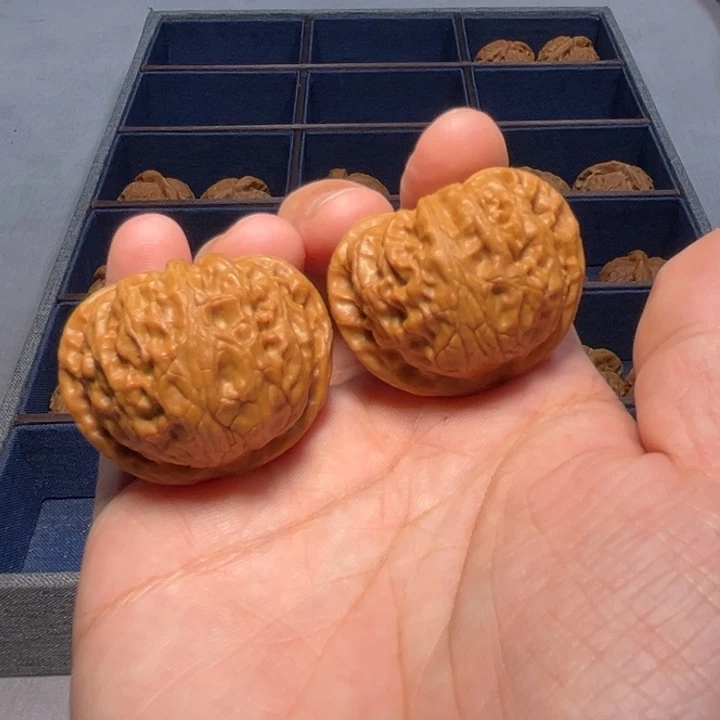 把件文玩核桃宫灯4520