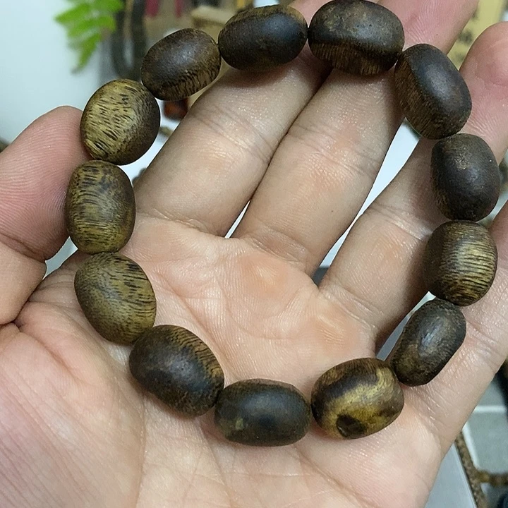 沉香手串⁽****?留疤单圈13mm13克多样性发1