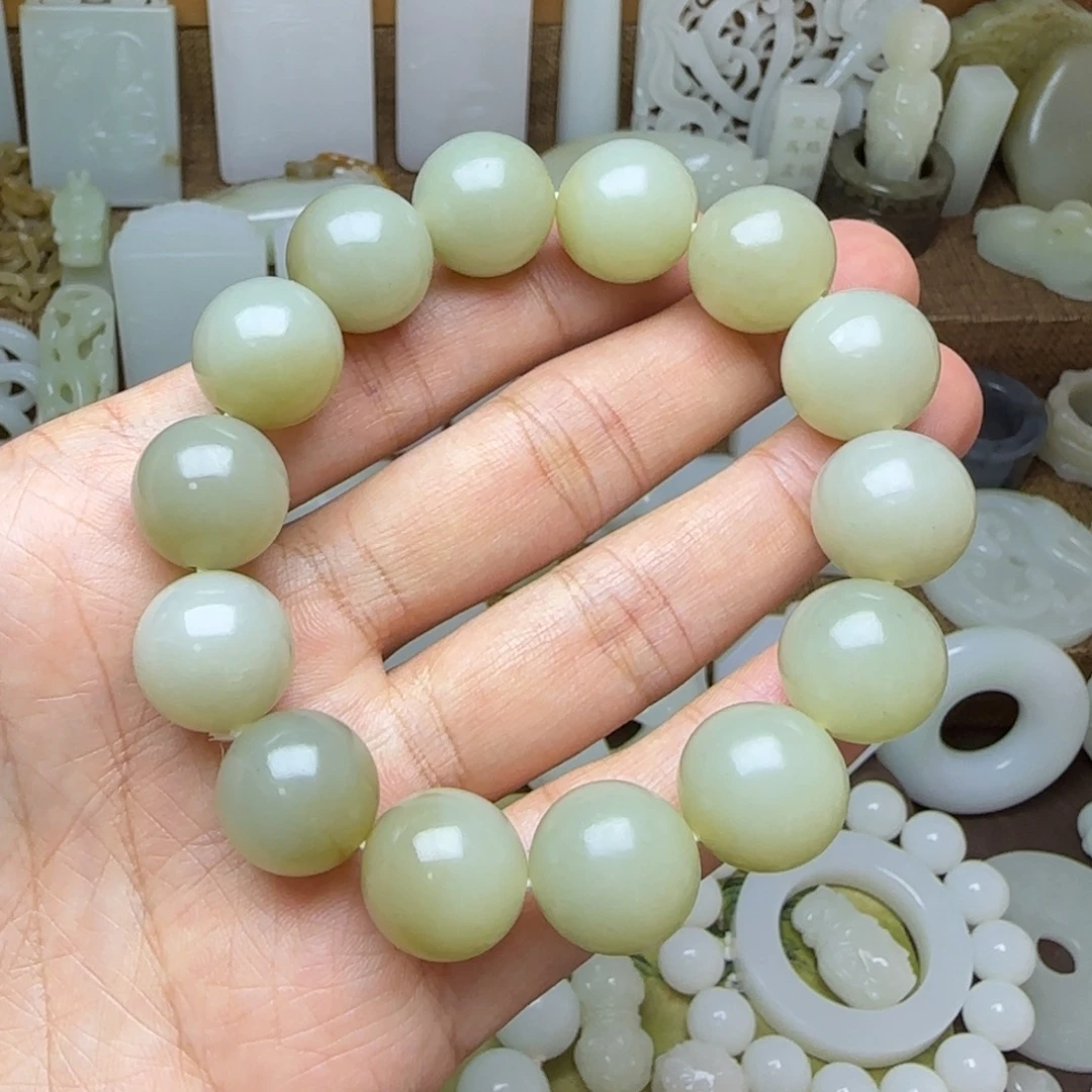 和田玉未镶嵌挂件卡16且末近矿且有矿点