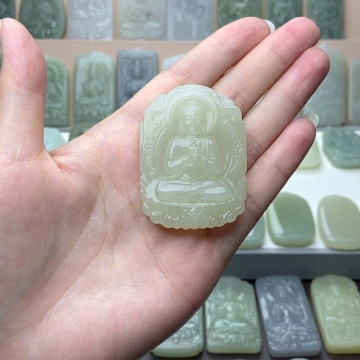 洋***洋和田玉未镶嵌颈饰