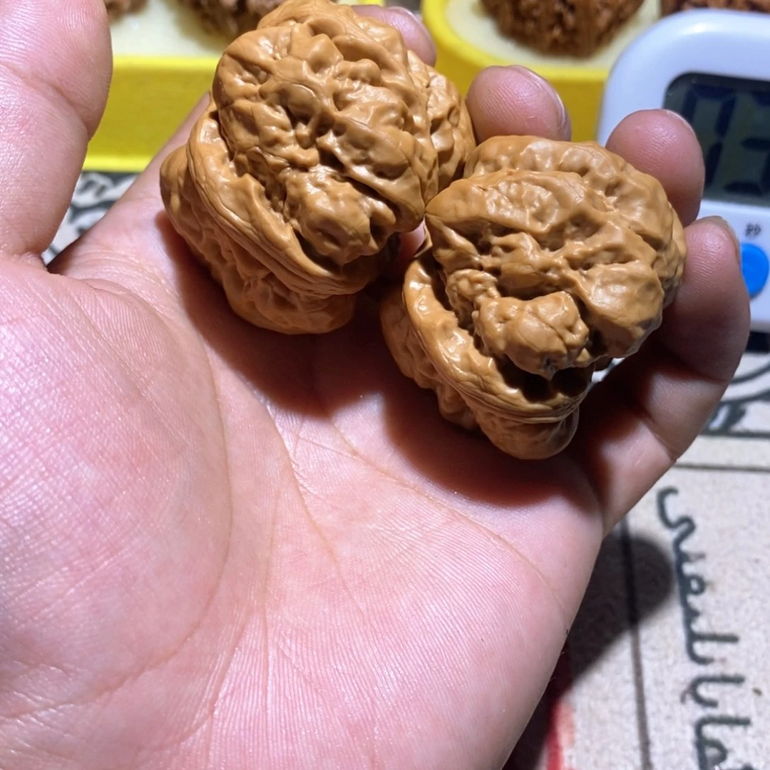 冬*文玩核桃手把件-41蛤蟆头