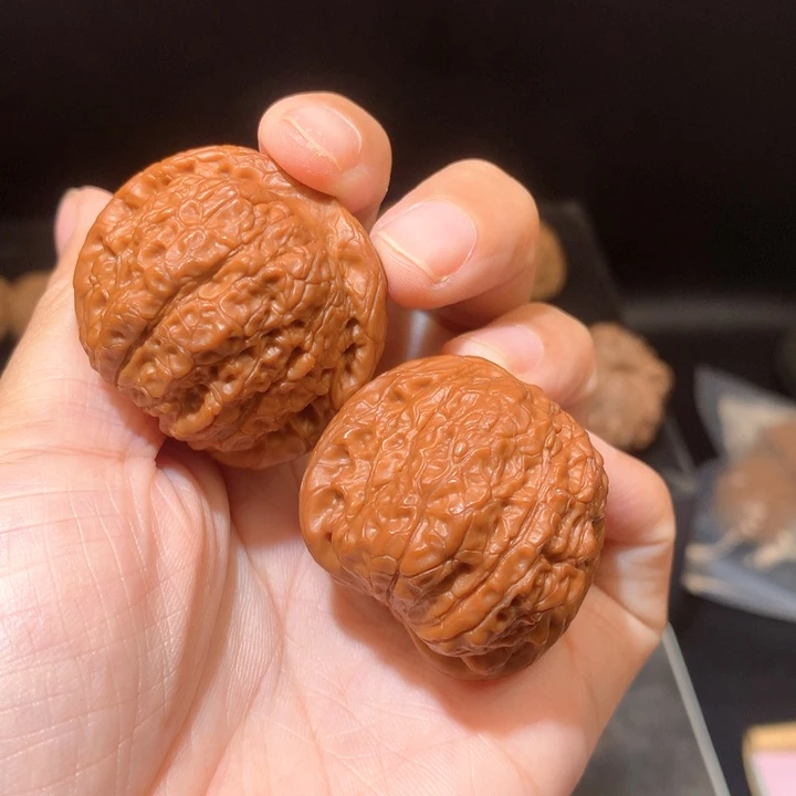 猴头核桃吊坠血麒麟