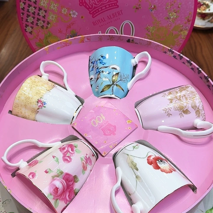 瓷片杯子杯子杯子水杯杯子水杯水杯