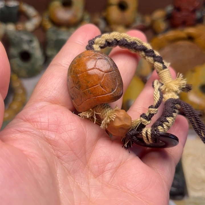 岫岩河磨玉（透闪石质玉）未镶嵌珠宝奇石