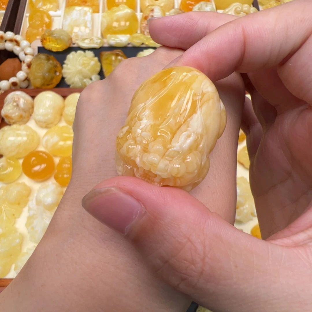 裸石蜜蜡未镶嵌蜜蜡
