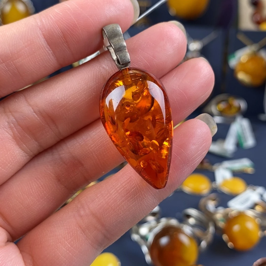 琥珀颈饰银S925镀金镶嵌