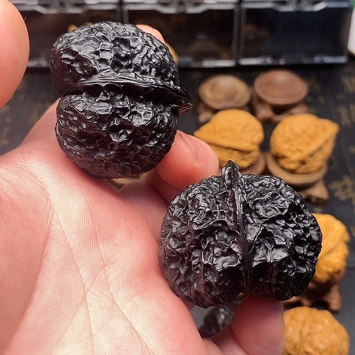 桃核把件地闷元宝