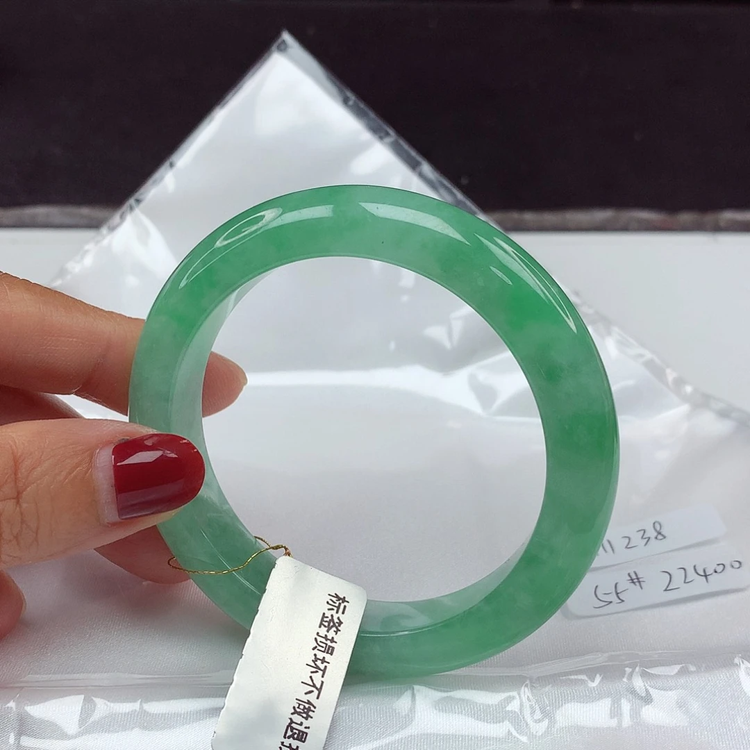 翡翠手镯未镶嵌55圈1238