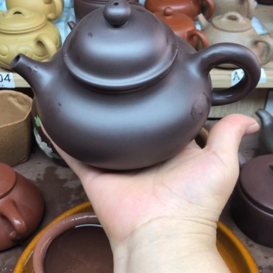 茶壶紫砂紫泥容天500豪升左右有瑕疵