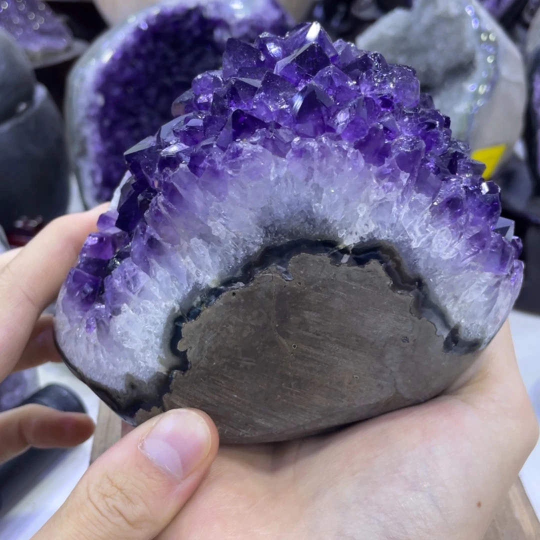 未镶嵌珠宝半成品水晶