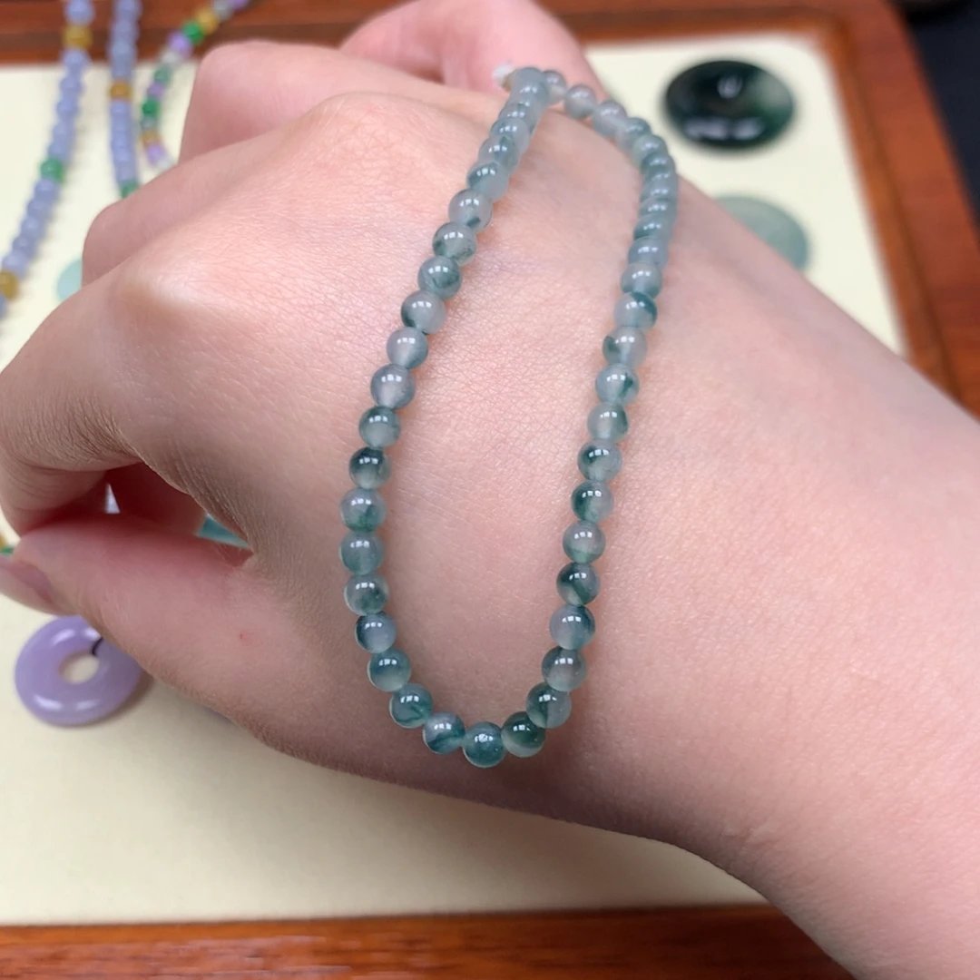 定制翡翠未镶嵌冰飘兰花手串3.9