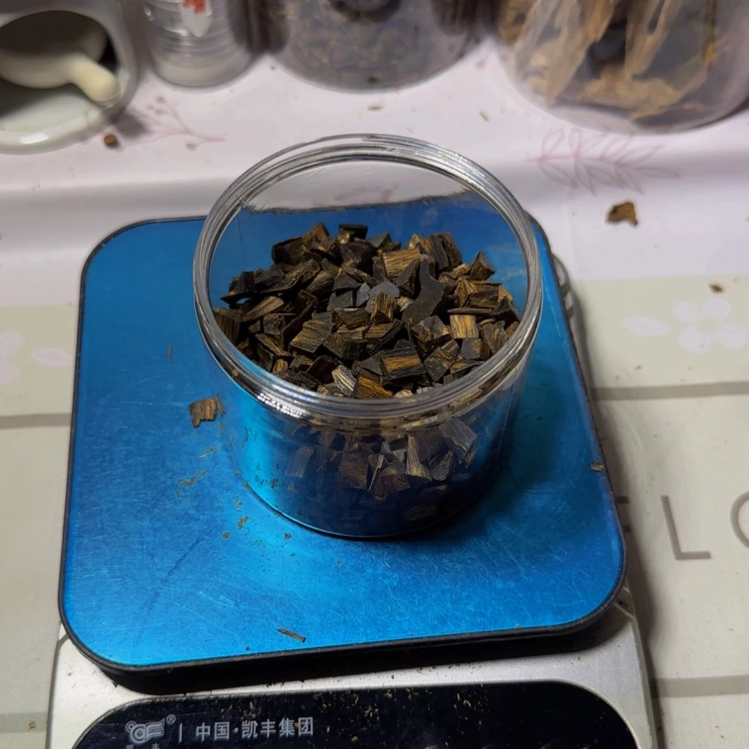 圆***生沉香沉香碎屑虎斑紫棋沉水料63克